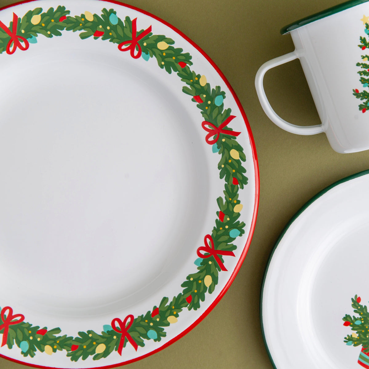 HS20RED-VCG-4 - Helmsie x CCH Dinner Plates, Set of 4, Christmas Garland - 2