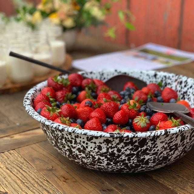 Splatter Medium Basin - Serveware | Crow Canyon Home