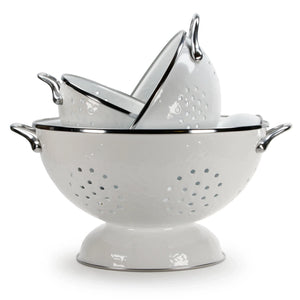 WWCOLS - Solid White Set of Colanders  1